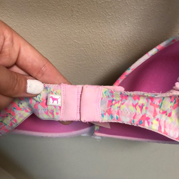 PINK Victoria secret printed bra - Picture 4 of 6